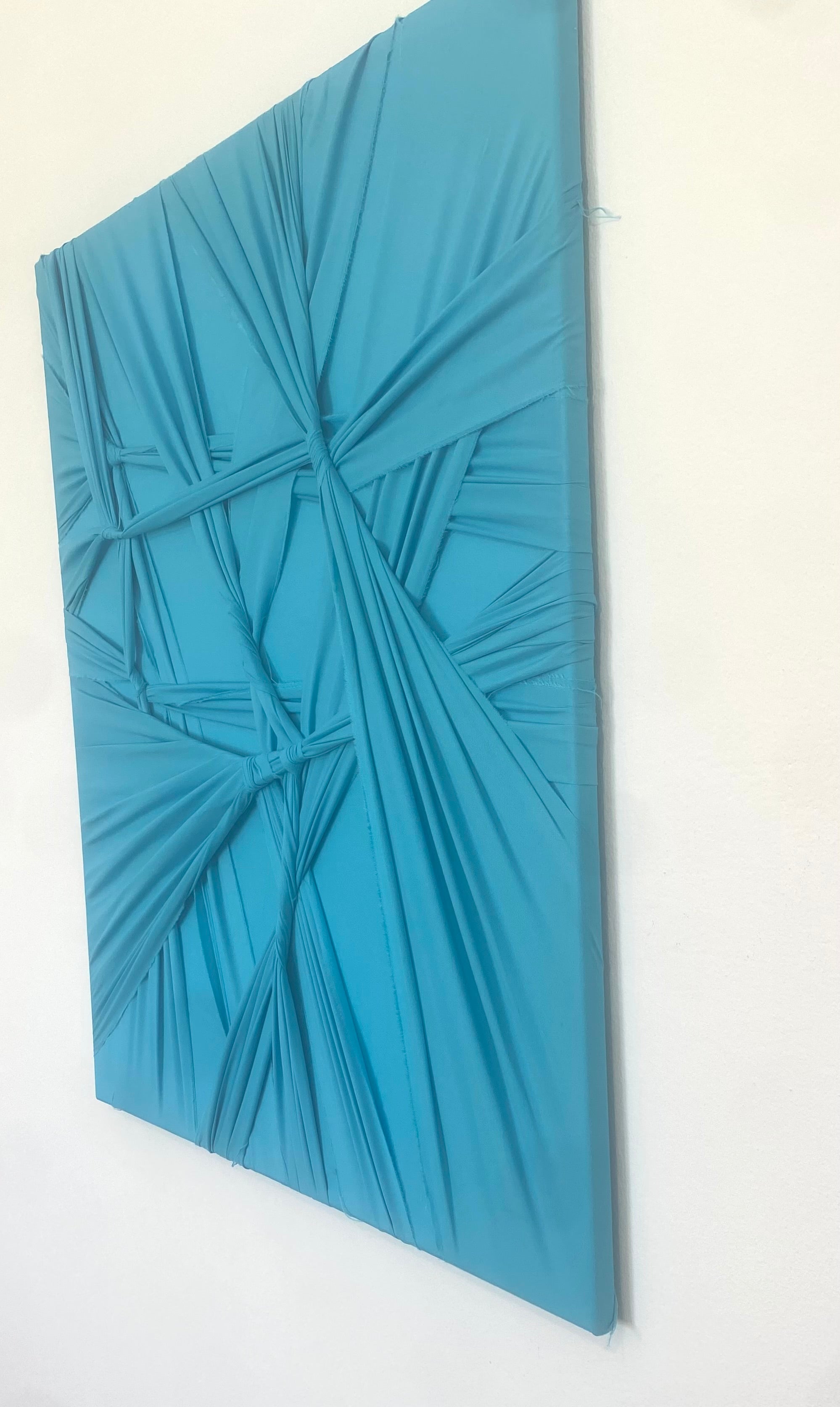 Intertwined N.1